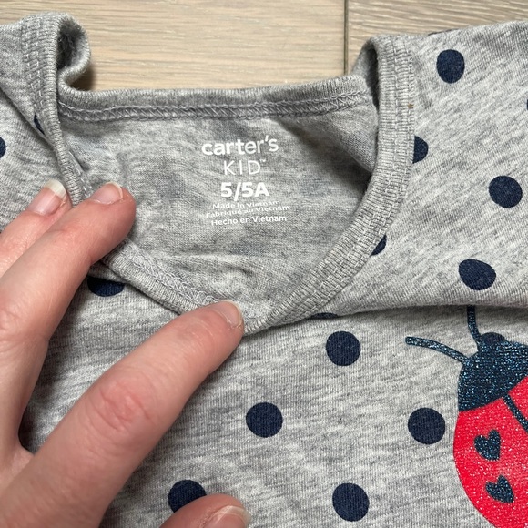 Carters. 2-piece ladybug set. Girls size 5T. - Picture 4 of 4
